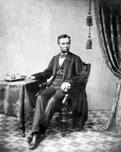 Abraham Lincoln poses in Gardner